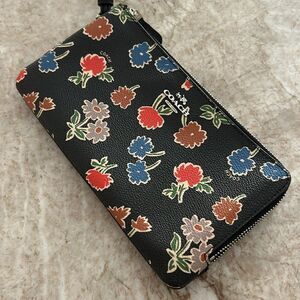 COACH Double Zip Large Wristlet